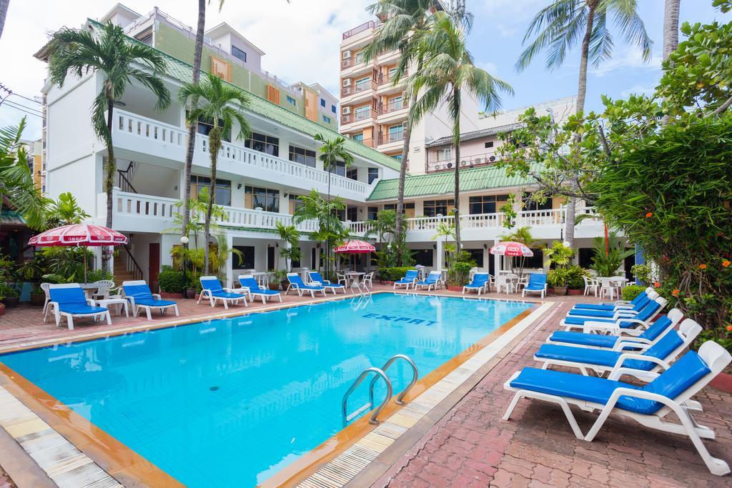 The Expat Hotel Patong Exterior foto